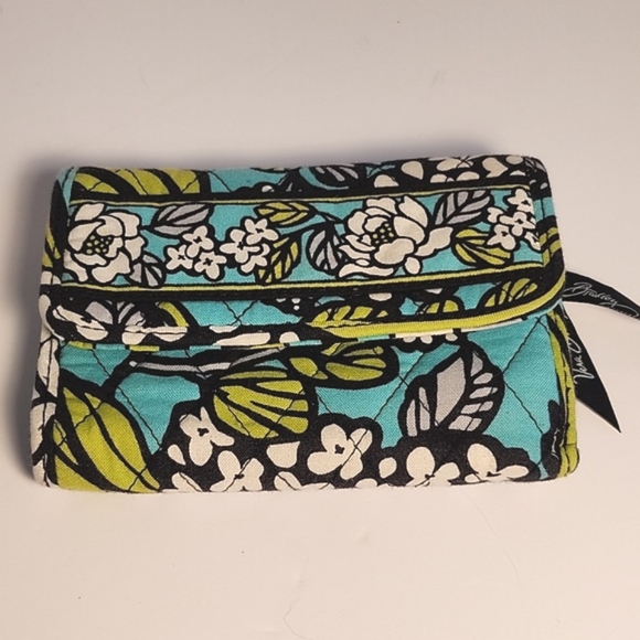 Vera Bradley compact wallet - retired pattern Island Blooms - Picture 2 of 9